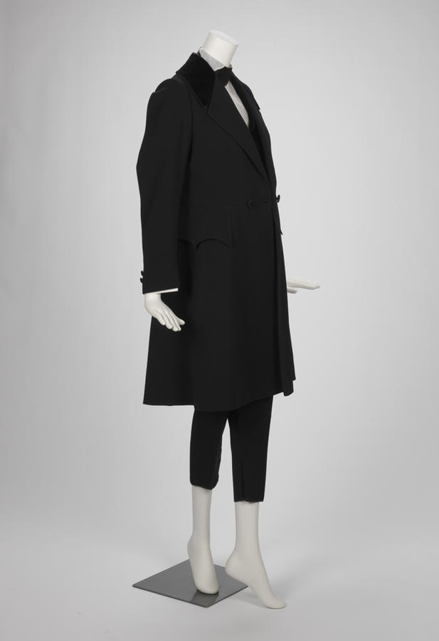Suit worn by Michael Strange (pseudonym of Blanche Oelrichs) | RISD Museum