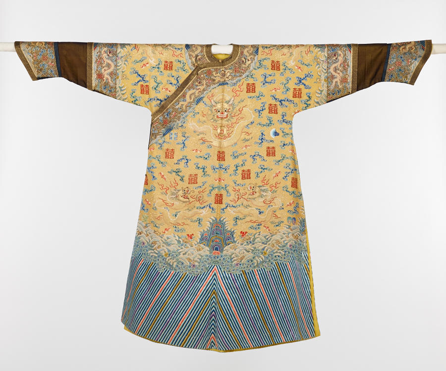 Woman's imperial Manchu coat (Ch'i-Fu) | RISD Museum