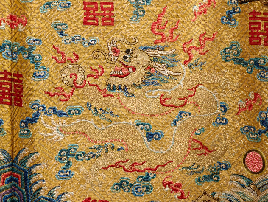 Woman's imperial Manchu coat (Ch'i-Fu) | RISD Museum