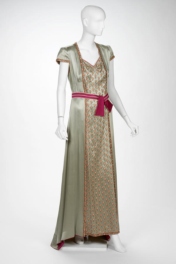 Tea Gown | RISD Museum